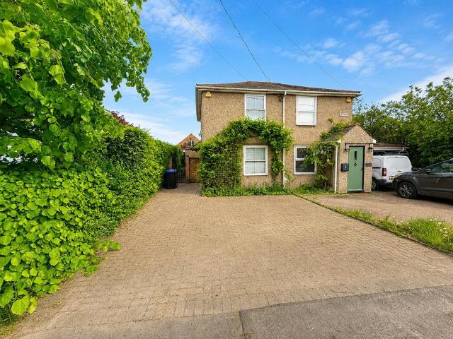 House for sale in Chipping Hill, Essex