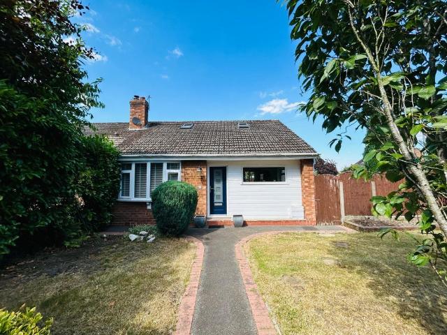 House for sale in Oughtrington, Warrington