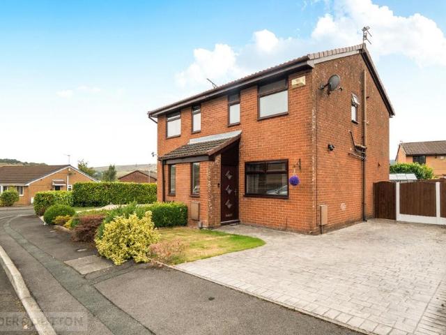 House for sale in Shaw and Crompton, Pendock