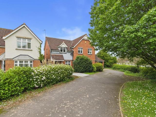 House for sale in Elloughton-cum-Brough, Brough