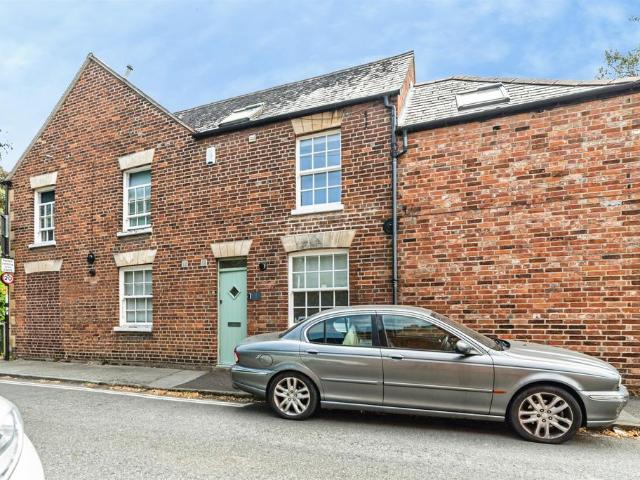 House for sale in The Slade, Oxfordshire