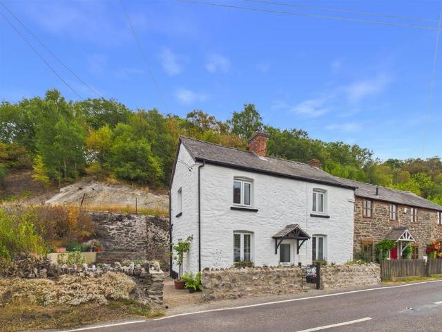 House for sale in Minsterley, Shropshire