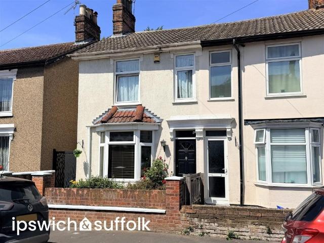 House for sale in Key Street, Suffolk