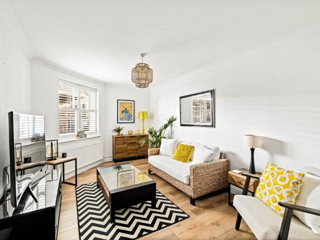 House for sale in Golden Valley, Folkestone