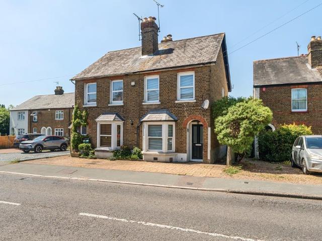 House for sale in Burnham, Swallow
