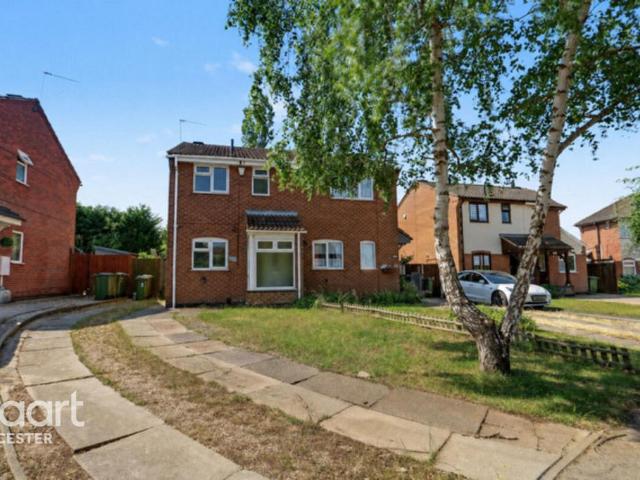 House for sale in Old Wharf, City Of Leicester