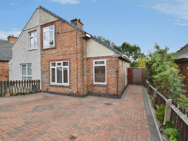 House for sale in Knighton Fields, Leicester