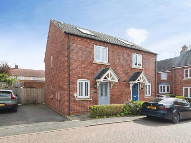 House for sale in Silverstone, Northamptonshire