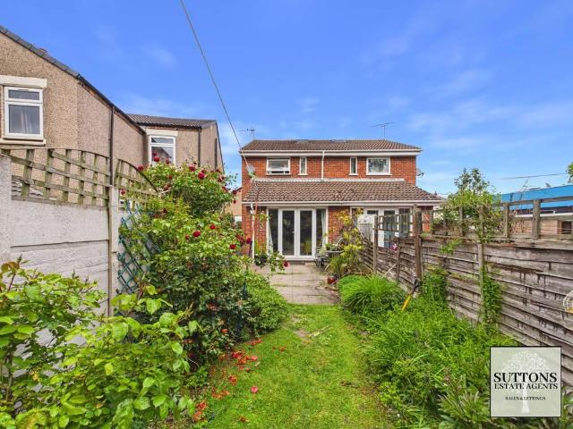 House for sale in Bedworth Heath, Camp Hill