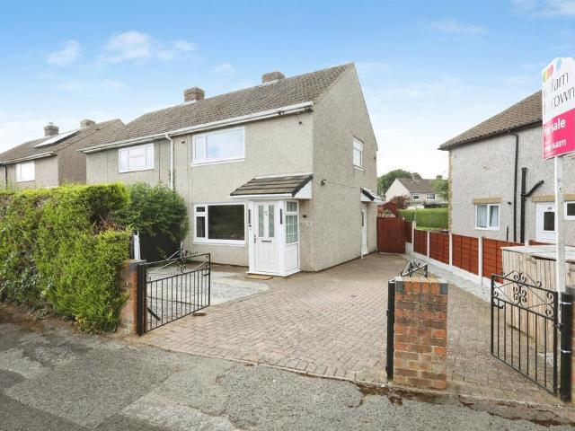 House for sale in Thurcroft, South Yorkshire