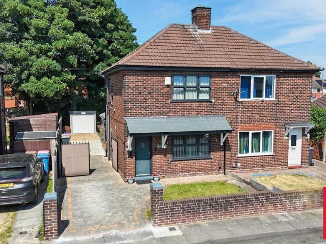 House for sale in Lower Irlam, Salford