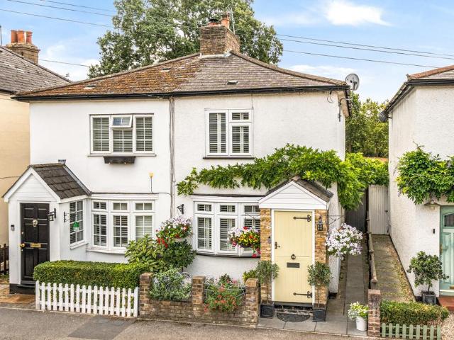 House for sale in Blackhills, Surrey