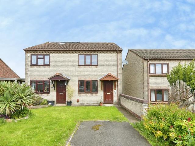 House for sale in Kedleston, East Midlands