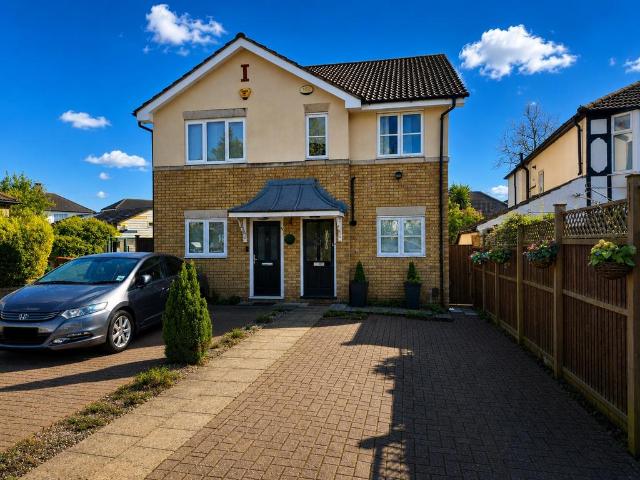 House for sale in The Hale, Greater London
