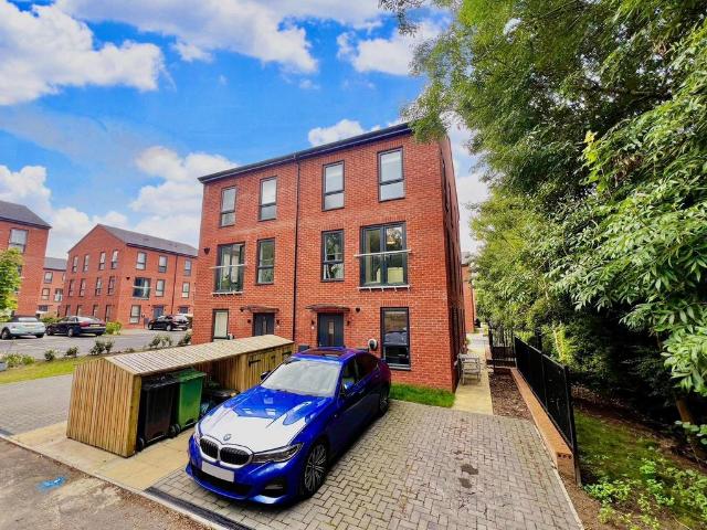 House for sale in West Yorkshire