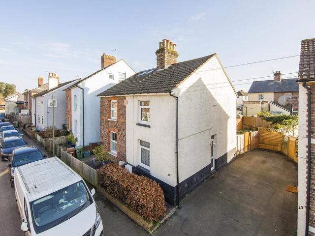 House for sale in Southborough, Sandown Park