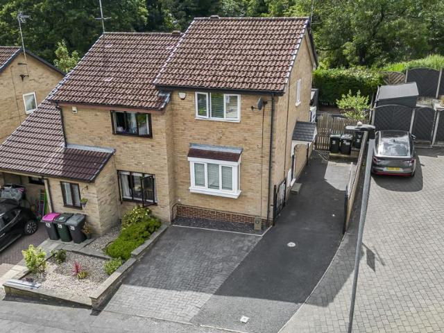 House for sale in Thorpe Hesley, South Yorkshire