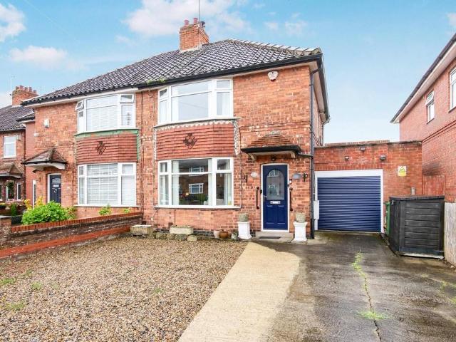 House for sale in High Field, York