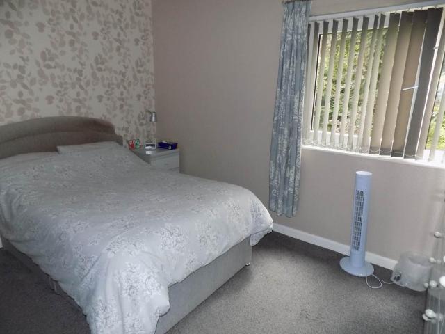 Flat for sale in Holywell, Wales