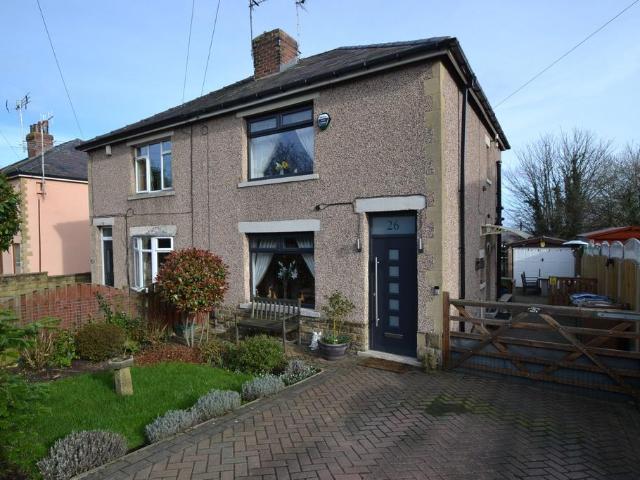 House for sale in Greengates, West Yorkshire