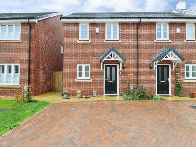House for sale in Beaufort Park, Catbrain