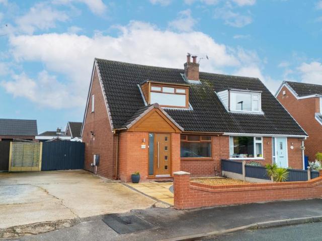 House for sale in Lowton Heath, Wigan