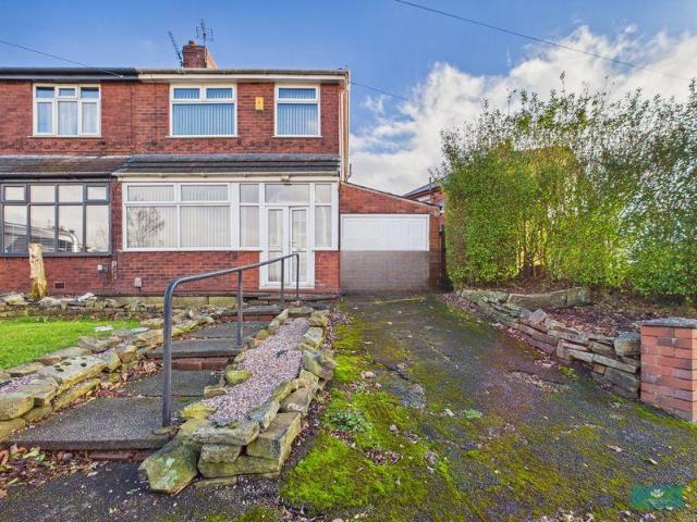 House for sale in Shaw and Crompton, Pendock