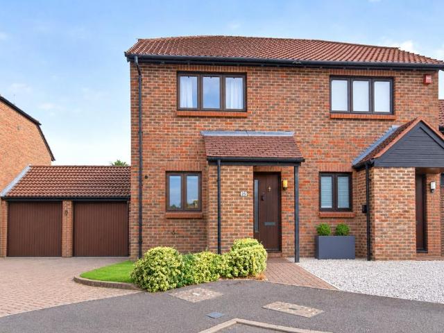 House for sale in Chavey Down, Newell Green