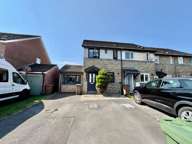 House for sale in Blackwood, Wales