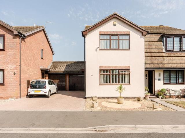 House for sale in Feckenham, City Of Bristol
