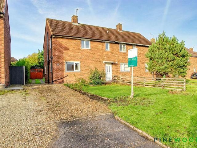 House for sale in Newbold, Loundsley Green