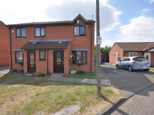 House for sale in Thorne, South Yorkshire