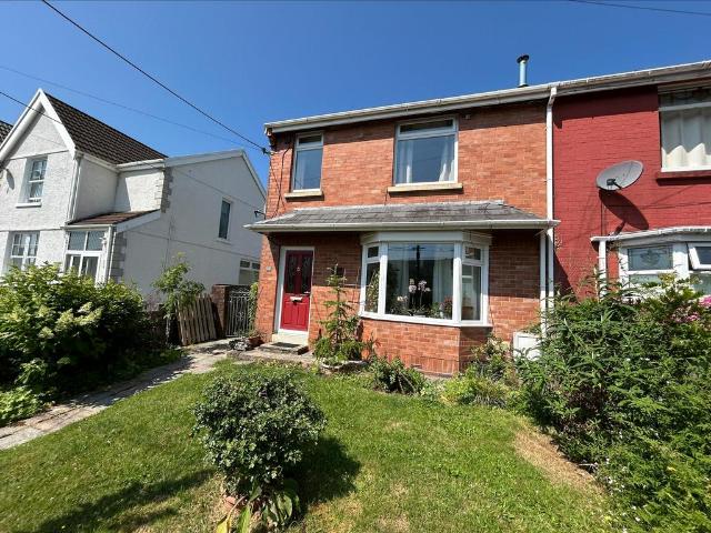 House for sale in Crynant