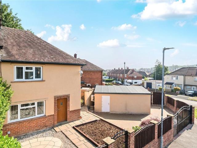 House for sale in Pudsey, West Yorkshire