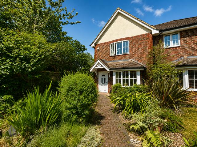 House for sale in Twyford