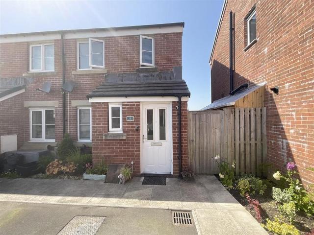 House for sale in Llangyndeyrn, Carway