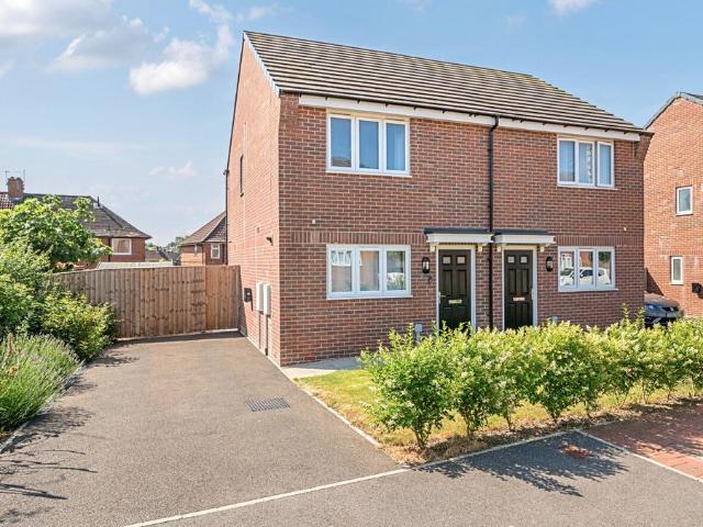 House for sale in Killingbeck, West Yorkshire