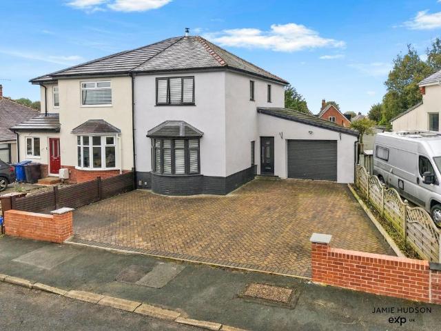 House for sale in Worsthorne, Burnley