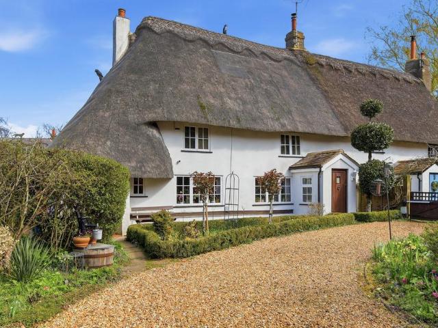 House for sale in Rushden, King's Walden