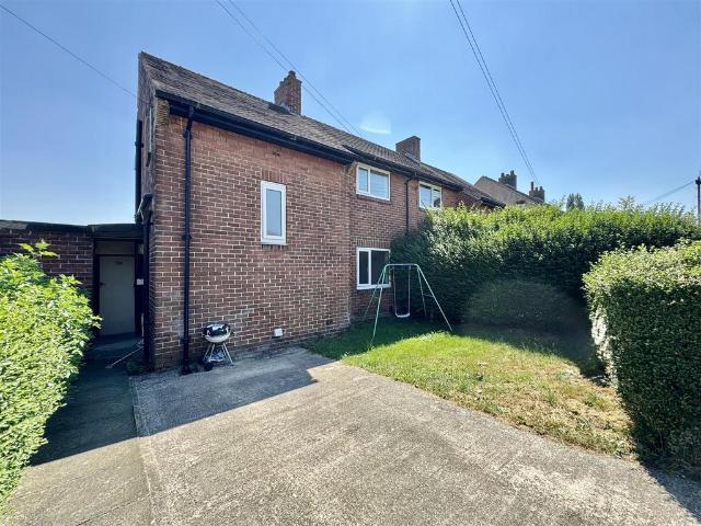 House for sale in Lascelles Hall, West Yorkshire