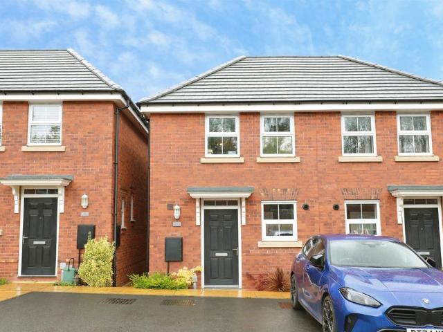 House for sale in Alderminster, Warwickshire