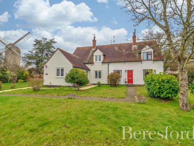 House for sale in Chipping Hill, Essex