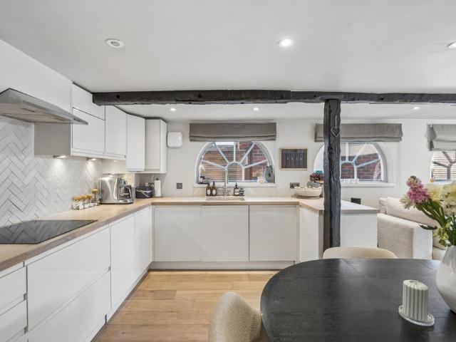 House for sale in Lunnon, Buckinghamshire