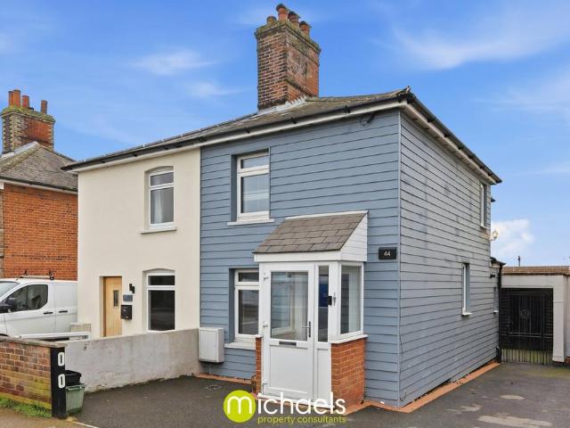 House for sale in Mistley, Dale Hill