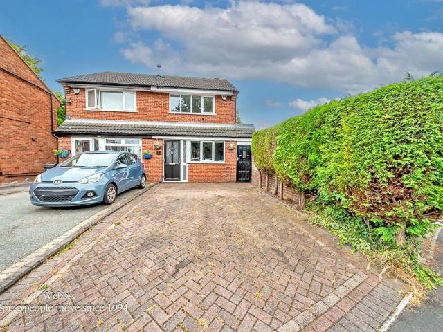 House for sale in Wednesbury, West Midlands