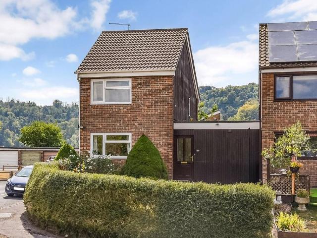House for sale in Littlecote, West Sussex