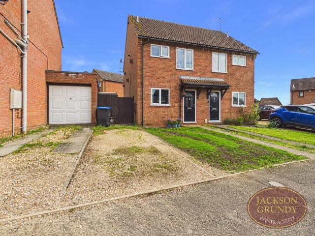 House for sale in Long Buckby, Northamptonshire