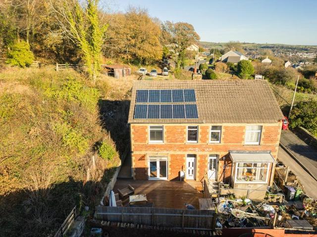 House for sale in Griffithstown, Wales