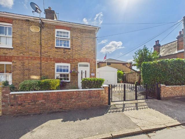 House for sale in New Town, Eton