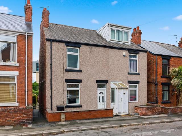 House for sale in Loundsley Green, East Midlands
